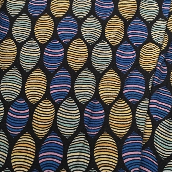 Lularoe leggings - one size (2-10) - eggs - Picture 1 of 3